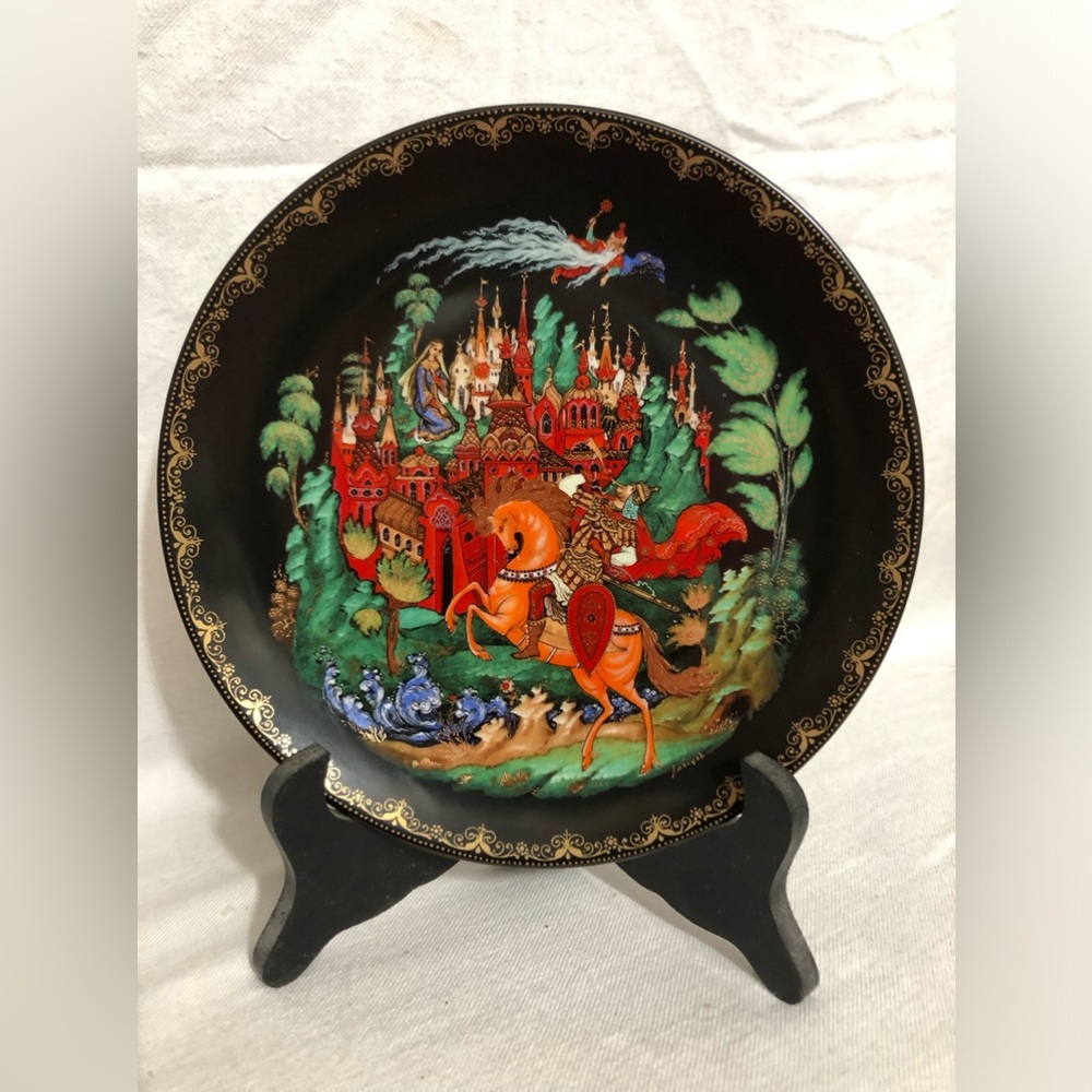 Ruslan and Lumilla decor plate
